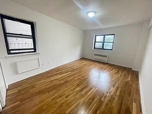 Foto del edificio - 2 bedroom in Bronx NY 10465