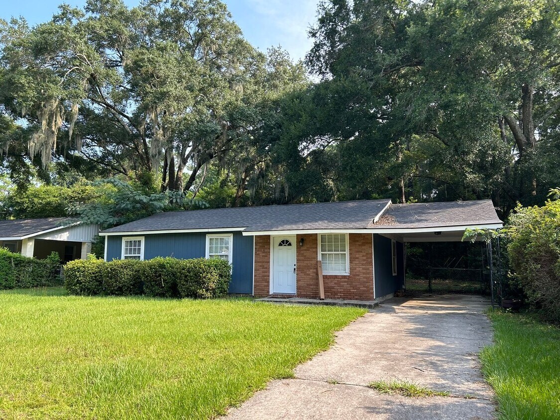 Foto principal - Available in Mid-September