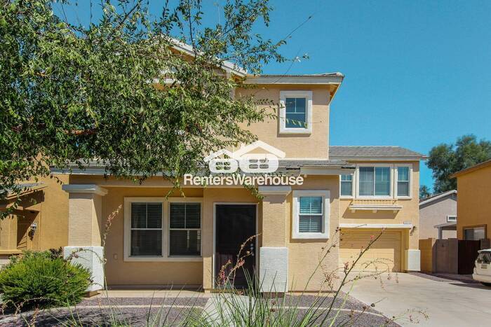 Primary Photo - Great 4 Bedroom Phoenix Townhouse