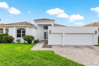 Building Photo - 11605 Privado Way