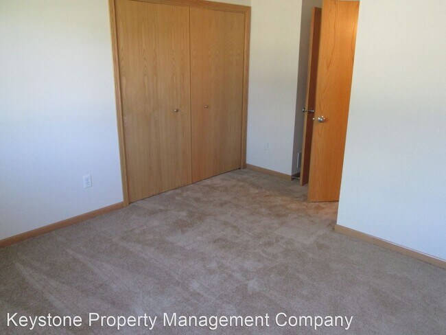 Foto del edificio - 2 br, 2 bath House - 870 W Cherry St #2