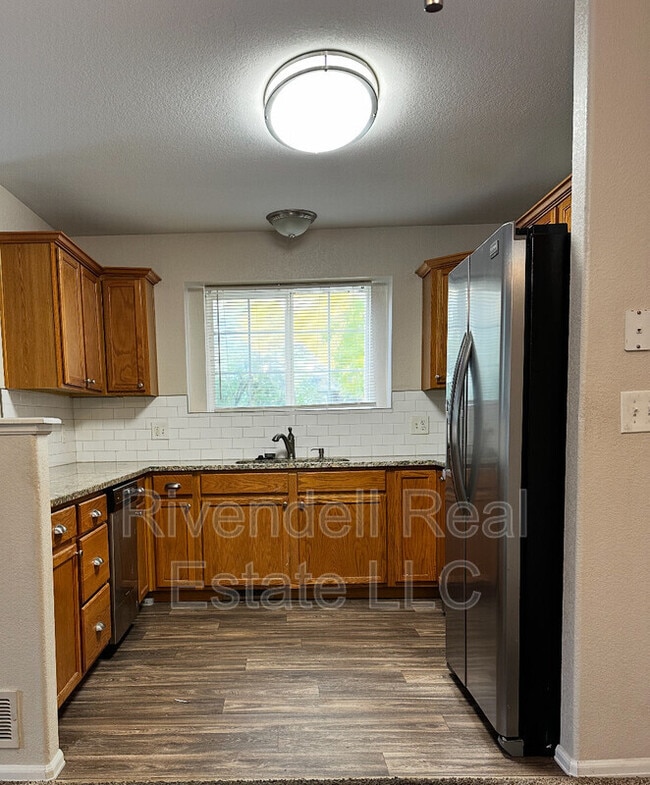 Building Photo - 1243 S Zeno Way
