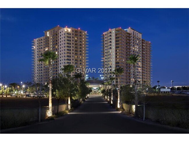 Foto del edificio - Gorgeous One Las Vegas Unit on the 9th Floor