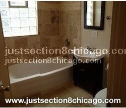 Foto del edificio - 5124 W Augusta Blvd