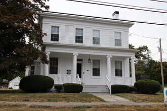 Building Photo - 130 W River St