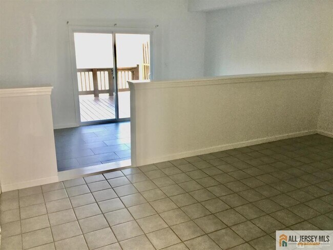 Building Photo - 682 Darlington Dr
