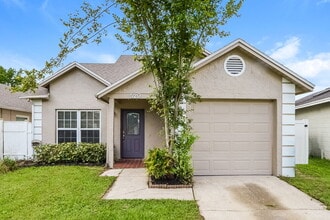Building Photo - 520 Madrigal Ct