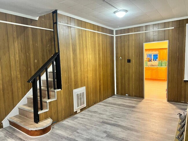 Foto del edificio - Spacious 3 Bedroom Rental Available Now in Harrowgate