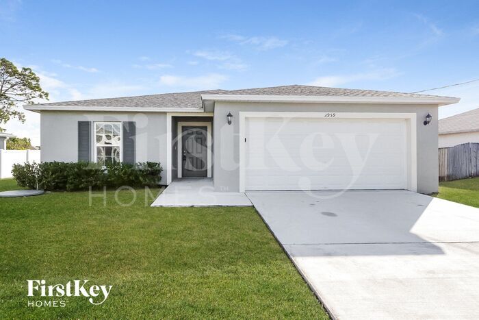 Foto principal - 3959 Southwest Halcomb Street
