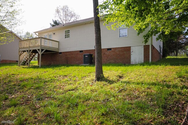 Building Photo - 3 br, 2 bath House - 104 James Ave