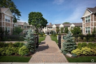 Building Photo - 150 Secatogue Ave