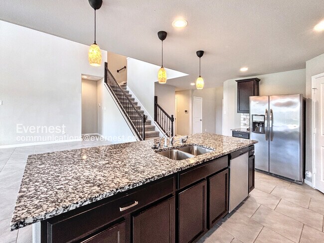 Foto del edificio - 3906 McDonough Way