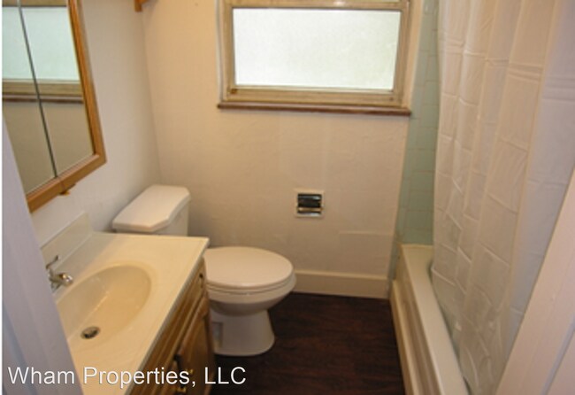 Building Photo - 3 br, 1 bath House - 51 Chestnut Avenue
