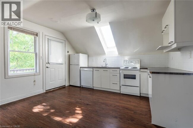 Building Photo - 11 Proctor Blvd