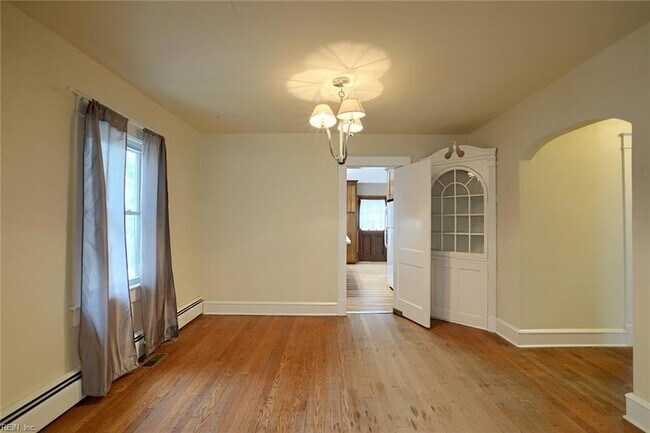 Foto del edificio - 7297 Duval Ave