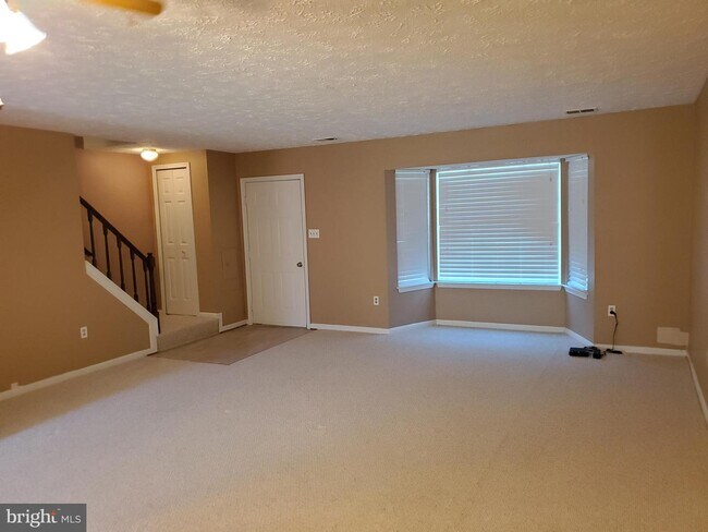 Building Photo - 6171 Sea Lion Pl