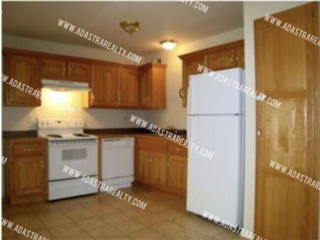 Building Photo - Beautiful and Spacious Louisburg Townhome-Coming SOON!!