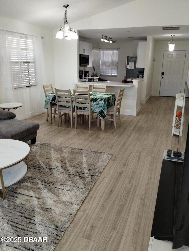 Foto del edificio - 962 Stonybrook Cir