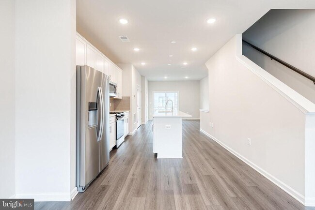 Foto del edificio - 297 Freshet Ln