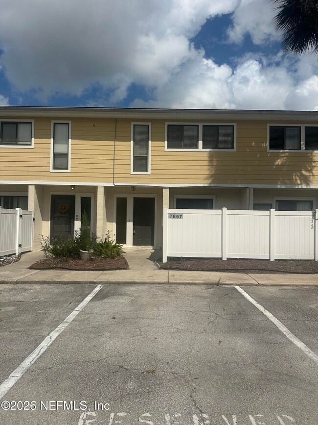 Building Photo - 7867 Bahia Vista Ct