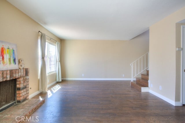 Building Photo - 555 S Azusa Ave