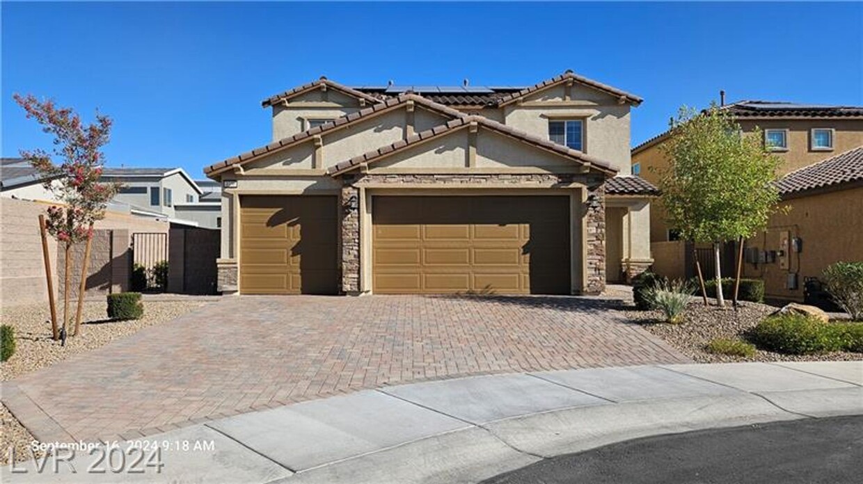 Primary Photo - SOUTHWEST 4 BEDROOM 3 CAR GARAGE HOME