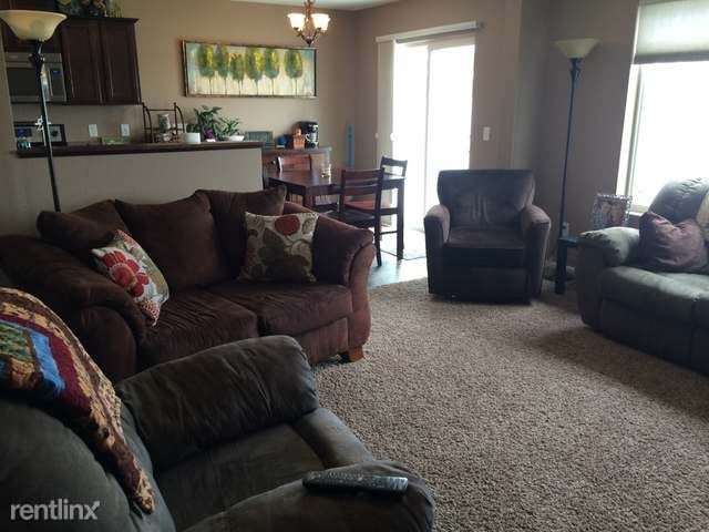 Building Photo - 3 br, 2.5 bath House - 3335 Rutland Dr Twi...