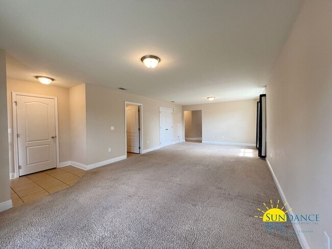 Building Photo - Desirable location and Beautiful Home with...