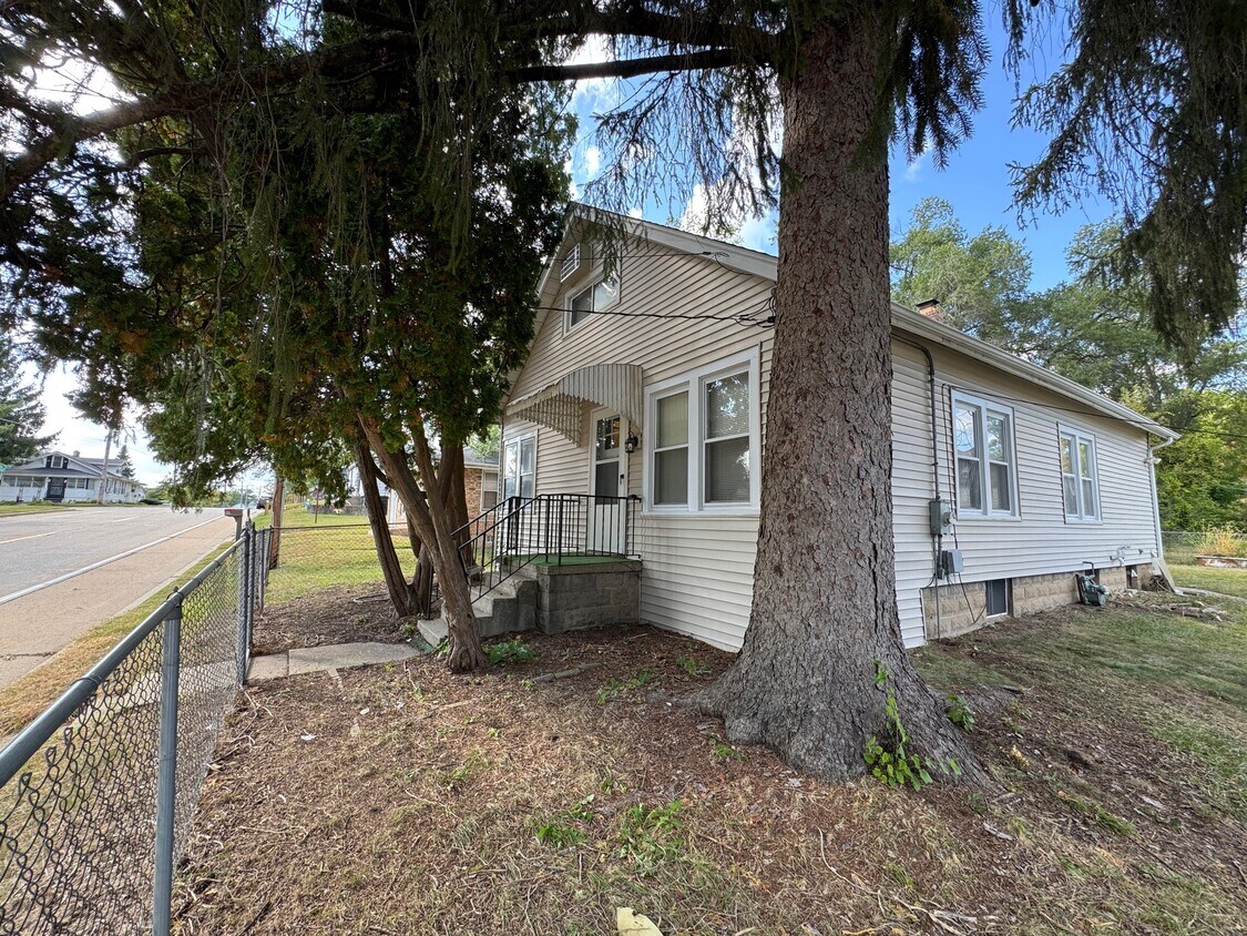 Foto principal - 2911 Preston St