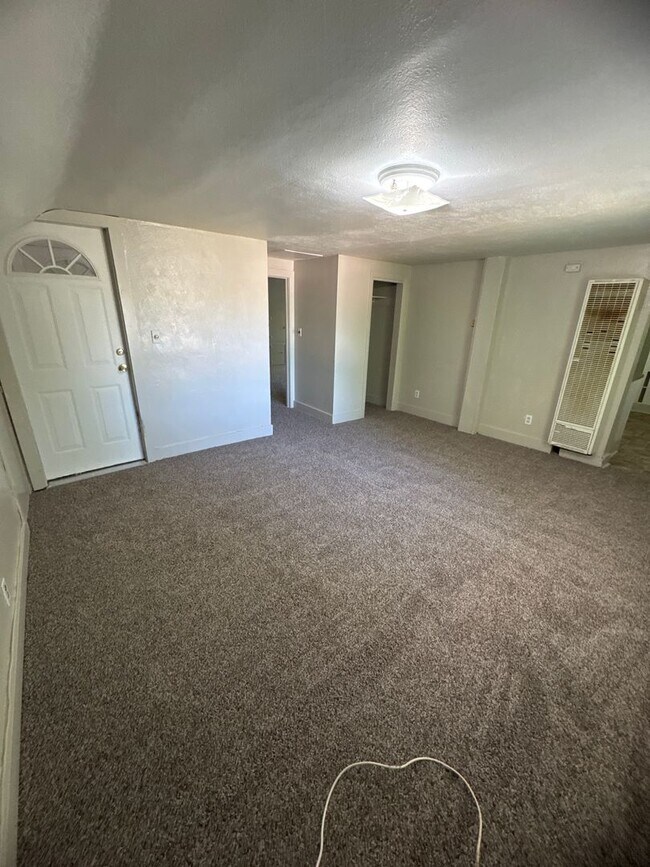 Building Photo - 1218 Wallace St