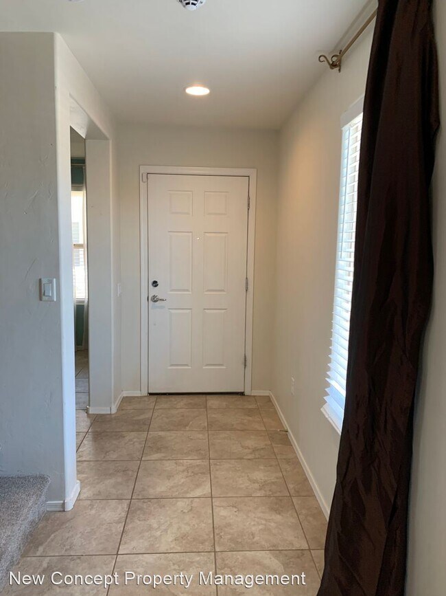 Building Photo - 4 br, 2.5 bath House - 6023 S Hawks Hollow Ct