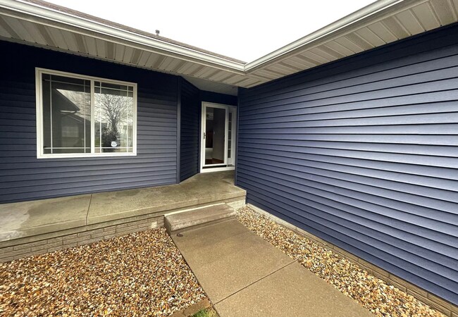 Building Photo - 3920 37th Ave SW