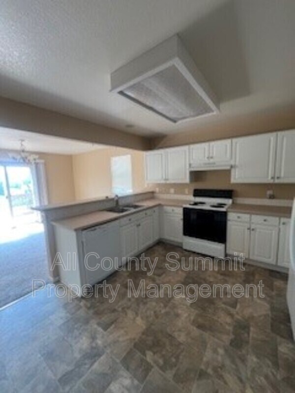 Building Photo - 3745 S Quatar Way