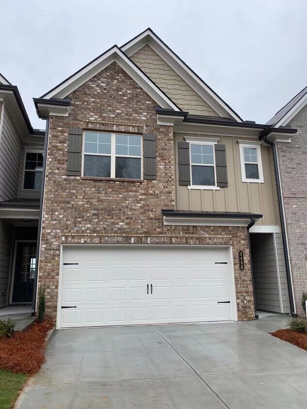 2498 Irwell Way, Lawrenceville, GA 30044 Townhome Rentals in