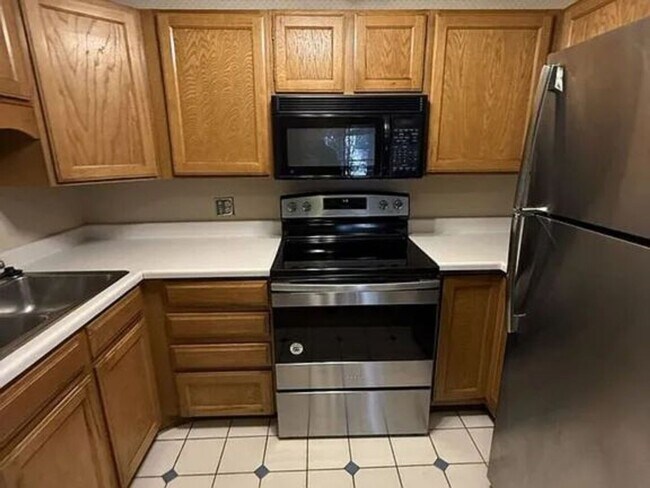 Foto del edificio - 13500 E Cornell Ave