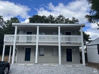 Building Photo - 6642 Applegate St