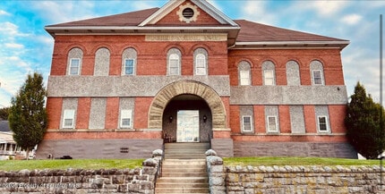 Building Photo - 1207 S Webster Ave