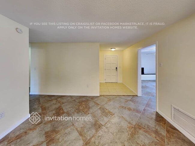 Building Photo - 424 Crosswinds Dr