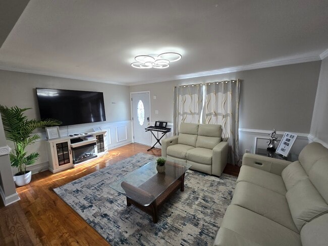 Foto del edificio - 3117 Smith Farm Rd