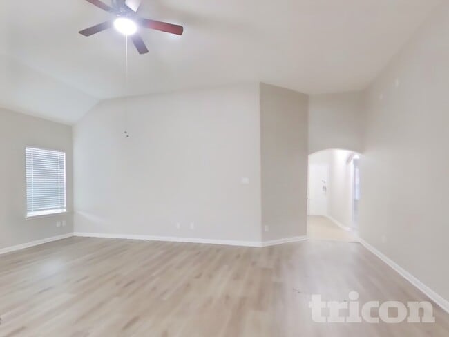 Building Photo - 2832 Mistywood Ln