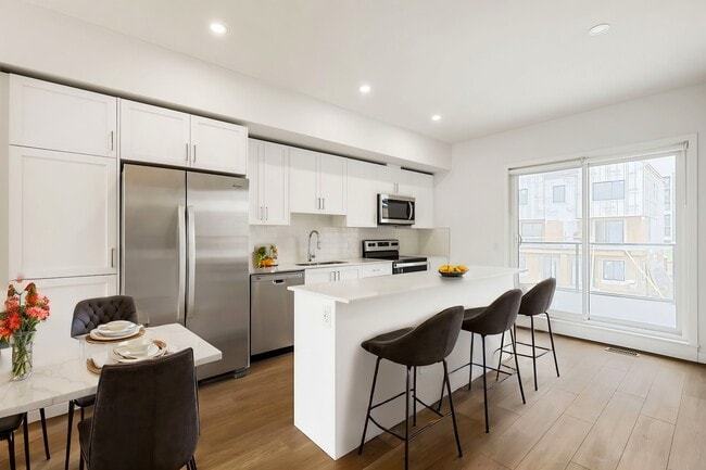 Photo du bâtiment - 8500-8519 Avenue Southeast - Ave