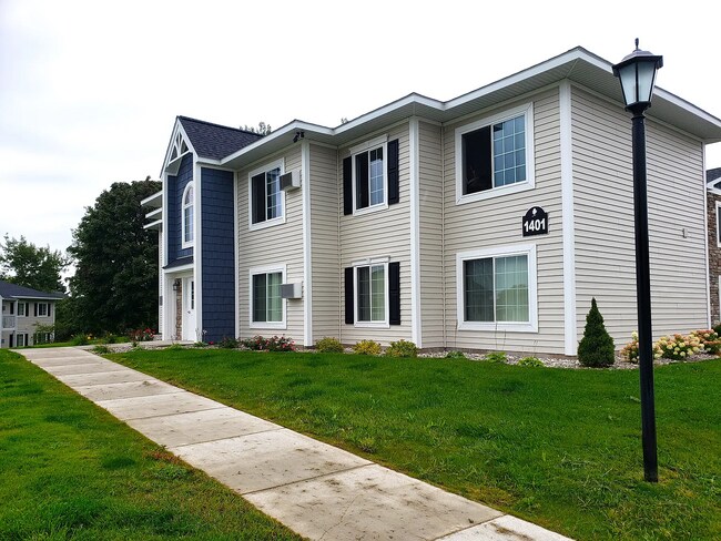 Foto del edificio - 1401-1501 Crestview Dr