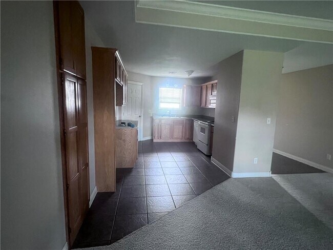 Foto del edificio - 2060 Ravenwood Plaza
