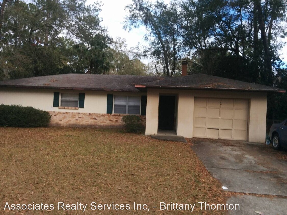 3 br, 2 bath House 4401 NW 20th Dr House Rental in Gainesville, FL