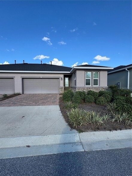 Building Photo - 3339 NW 52nd Ave