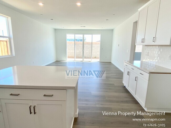 Foto del edificio - 1072 Solace River Wy
