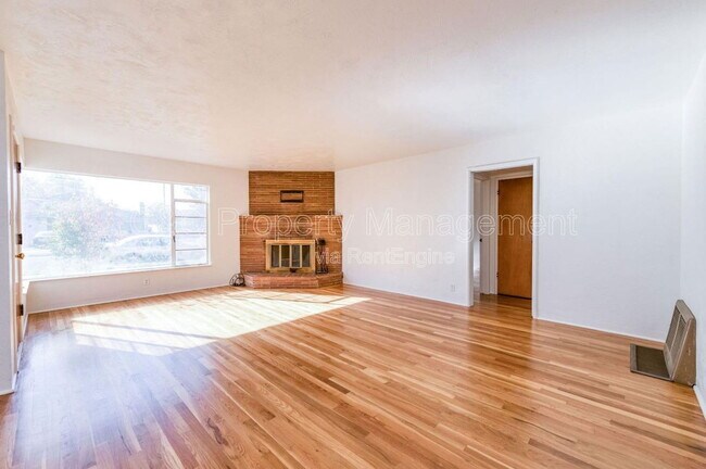 Foto del edificio - 3542 N Orchard St