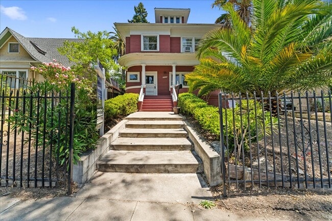 Building Photo - 1625 Martin Luther King Jr Way