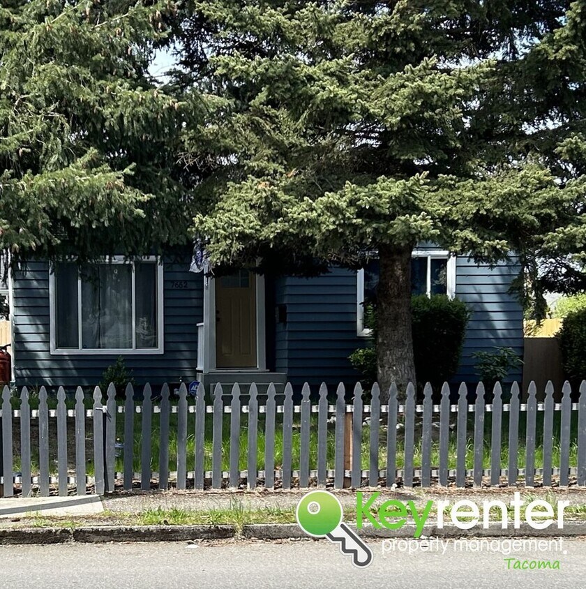 Foto principal - Tacoma Gardeners Dream 2Bed/1Bath