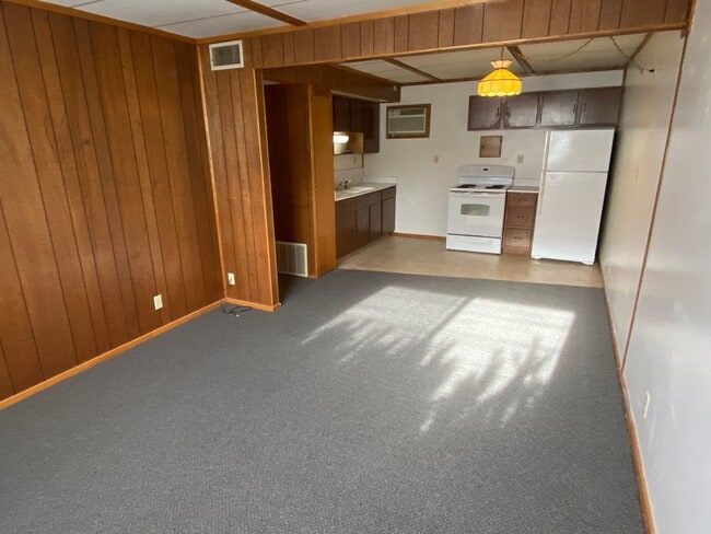 Building Photo - 1598 N 3rd Ave